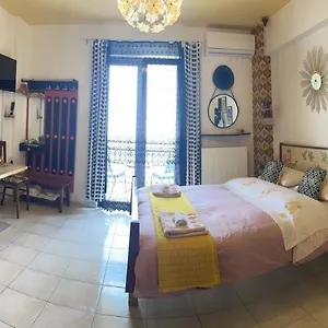 Reina , Ηράκλειο Κρήτης Ελλάδα